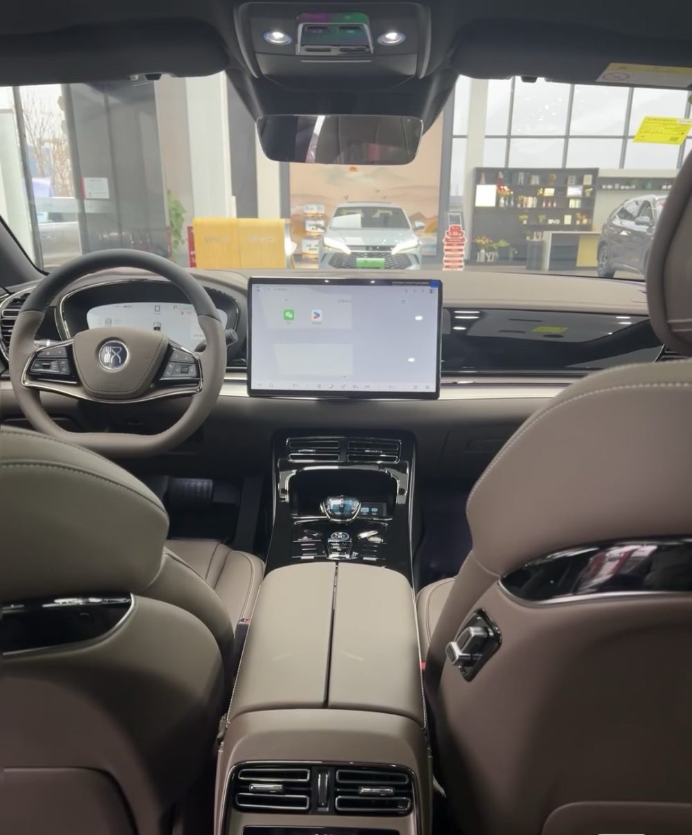 BYD Han 85,4 kWh (245 л.с.) 701km zunrong