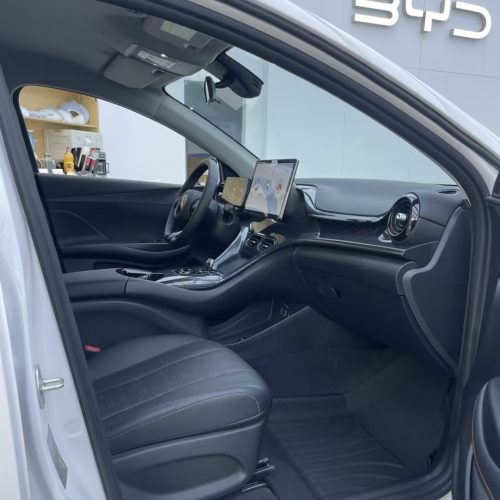BYD e2 43,2 kWh (95 л.с.) LUXURY
