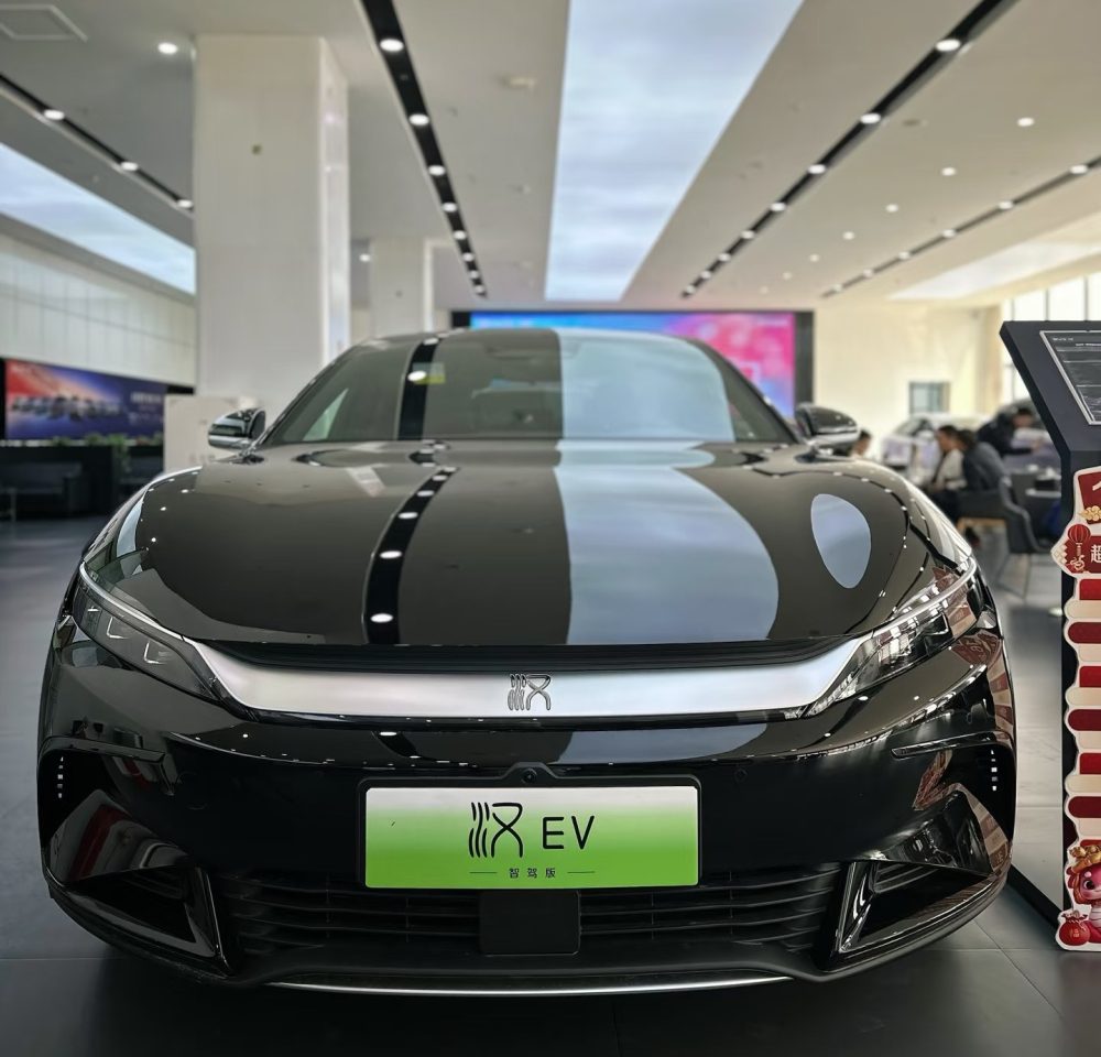 BYD Han 85,4 kWh (245 л.с.) 701km zunrong