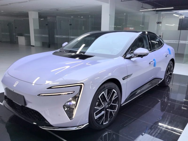 Avatr 06 72.88 kWh (343 л.с.) MAX