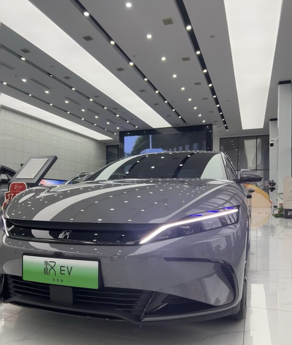 BYD Han 85,4 kWh (245 л.с.) 701km zunrong