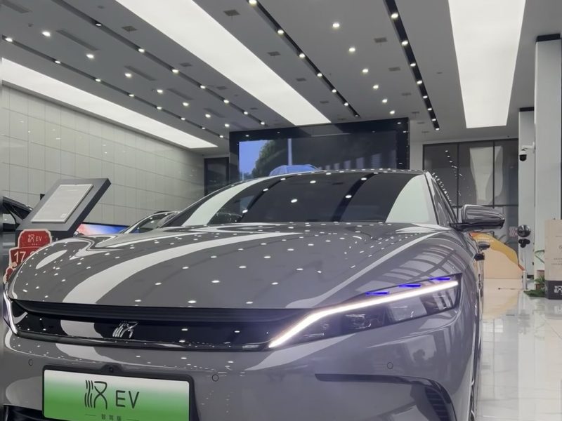 BYD Han 85,4 kWh (245 л.с.) 701km zunrong