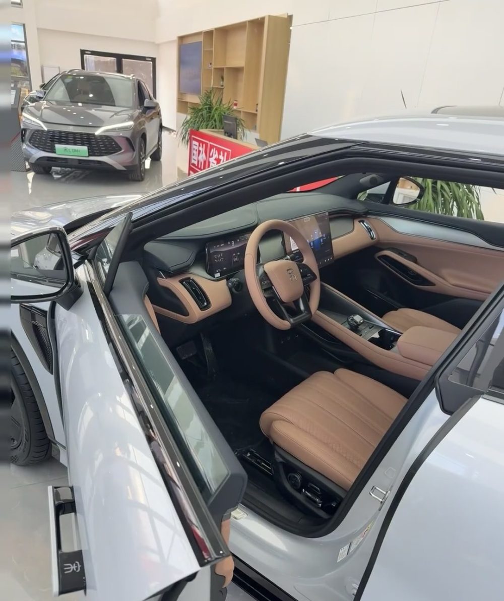 BYD Song L 87,04 kWh 4WD (517 л.с.) laser radar