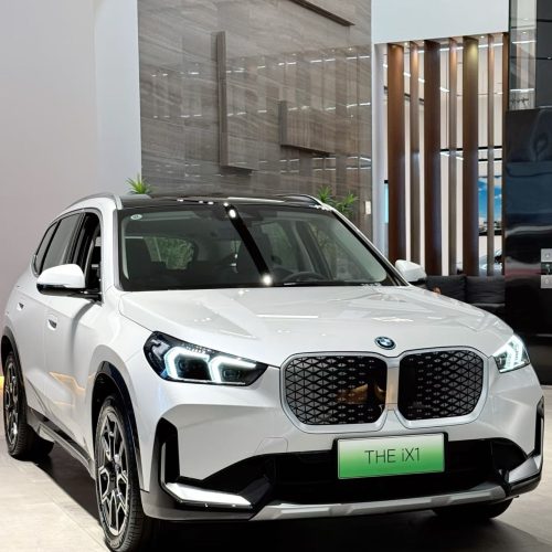 BMW iX1