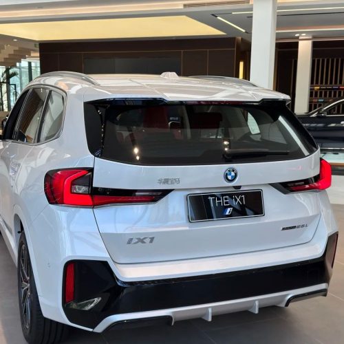 BMW iX1